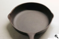 Vintage Lodge Black Cast Iron Skillet Pan No. 90C - Flat Cooking